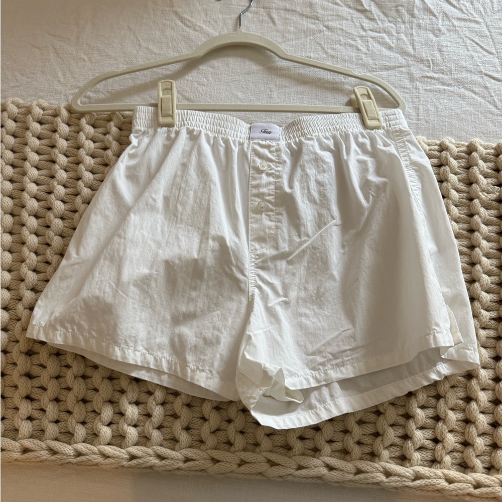 Aritzia Relaxed White boxer Shorts